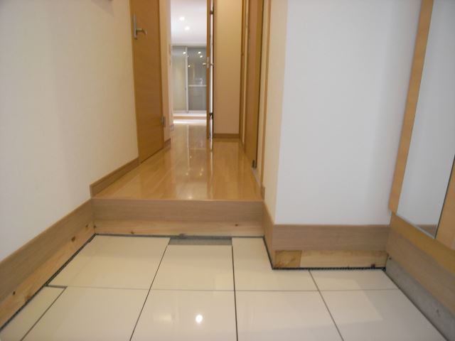 玄関　玄関