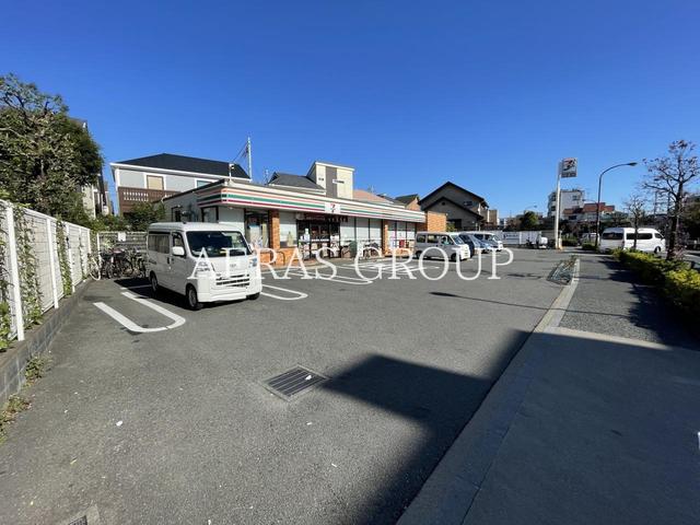 コンビニ　セブンイレブン 高井戸東五日市街道店（コンビニ）まで382m
