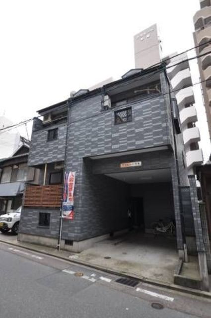 建物外観　コンビニ・スーパー徒歩圏内