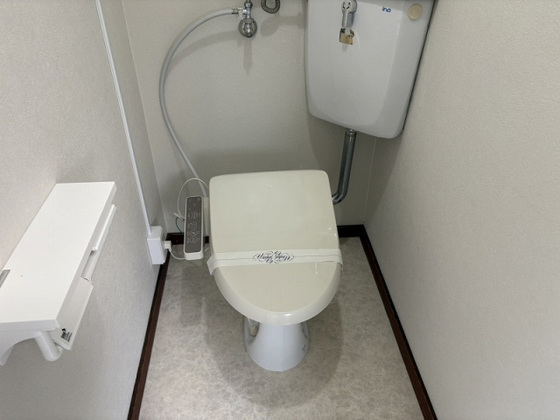 トイレ　※別部屋の写真です