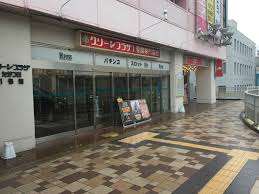 ショッピングセンター　グリーンプラザたかつき1号館（ショッピングセンター）まで84m