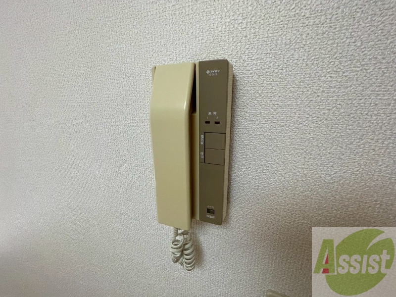 セキュリティ　インターホンです。オートロック付きで安心のマンションです。