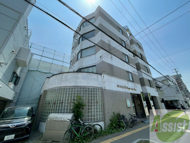建物外観　札幌市東区北１１条東「ティアラＴｒｉｐｌｅＯｎｅＤＥＭ」