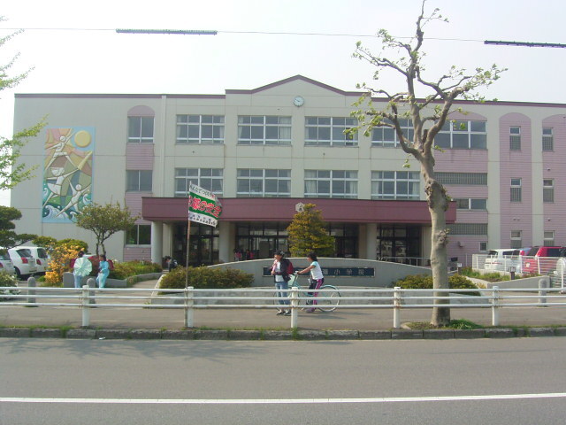 その他　函館市立港小学校（その他）まで746m