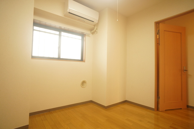 その他部屋・スペース　落ち着いた雰囲気で寝室向きのお部屋です！