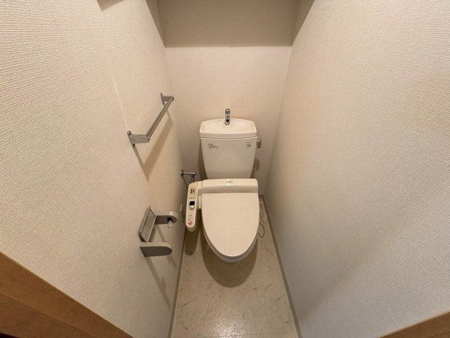 トイレ　（別タイプ参考写真）パレステュディオ目白　豊島区雑司が谷３