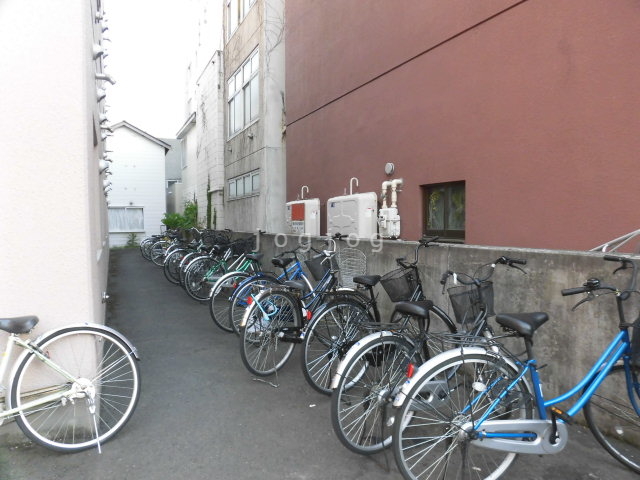 駐車場　駐輪場