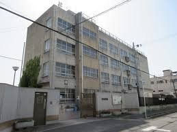 中学校　東大阪市立高井田中学校（中学校）まで970m
