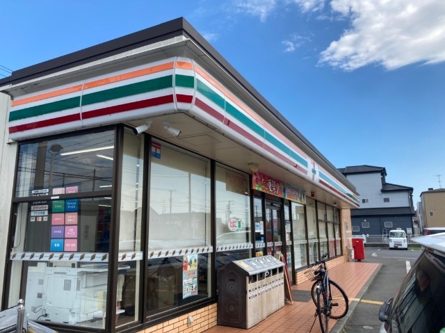 コンビニ　セブンイレブン吉川美南５丁目店（コンビニ）まで316m