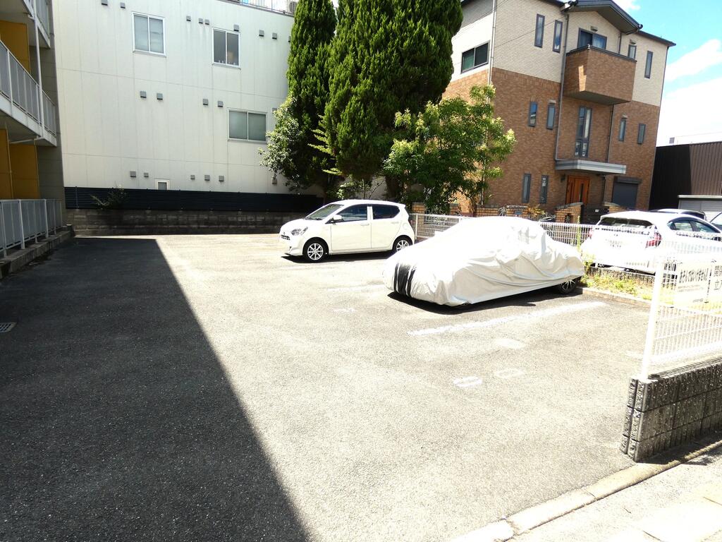 駐車場　敷地内に駐車場を完備です☆（要確認）