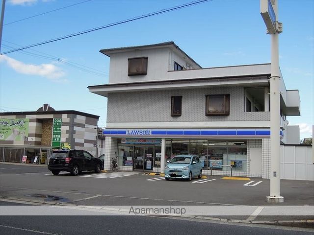 コンビニ　ローソン（コンビニ）まで687m