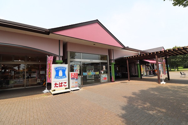 コンビニ　ローソン 牧之原サービスエリア下り店（コンビニ）まで2532m