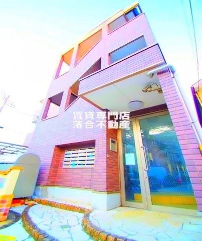 建物外観　おしゃれな建物