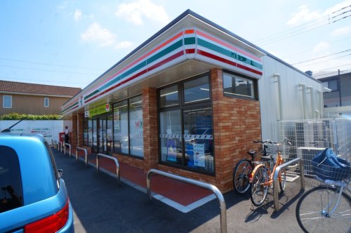 コンビニ　セブンイレブン 精華町精華台1丁目店（コンビニ）まで2227m