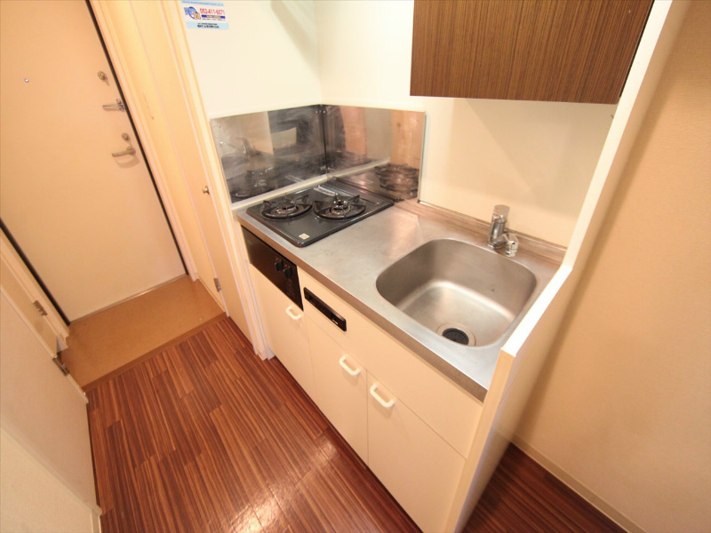 キッチン　システムキッチン（ガス2口）冷蔵庫・レンジ等ご用意できます