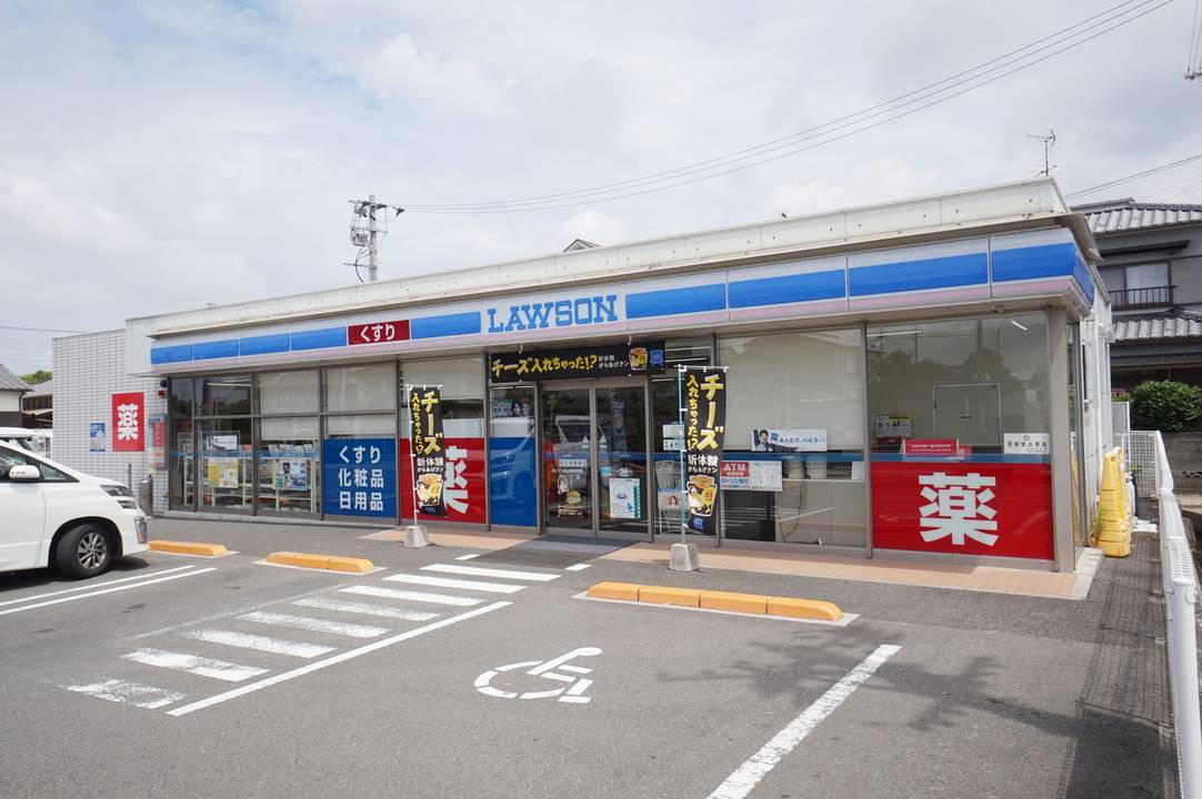 コンビニ　ローソン松山来住町店（コンビニ）まで631m
