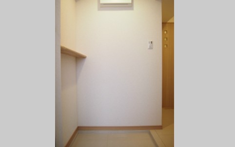 玄関　2014年竣工　ルーブル品川南大井弐番館：玄関