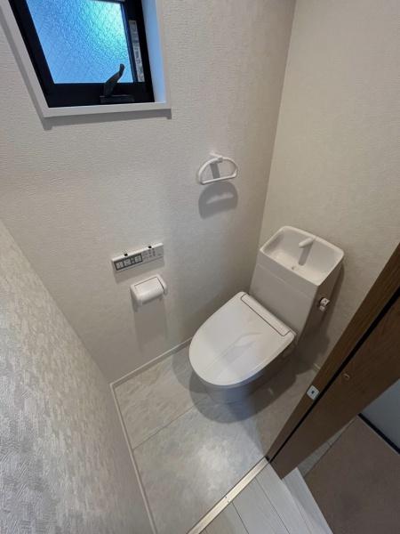 京成松戸線 二和向台駅 徒歩5分 2階建 築3年のトイレ写真