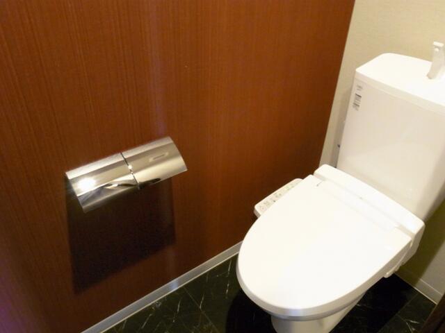 トイレ　トイレもきれいです
