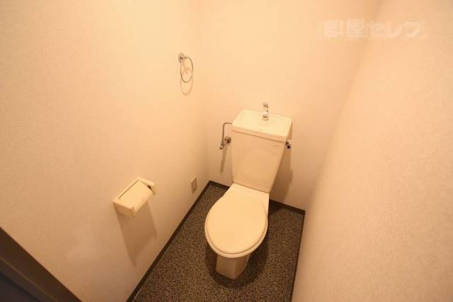 トイレ　７Ｃ号室内装写真参照