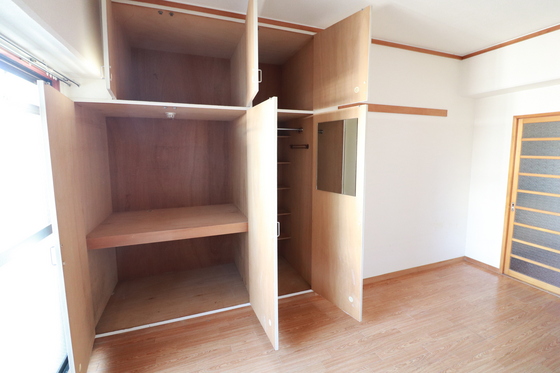 収納　※別部屋の写真です