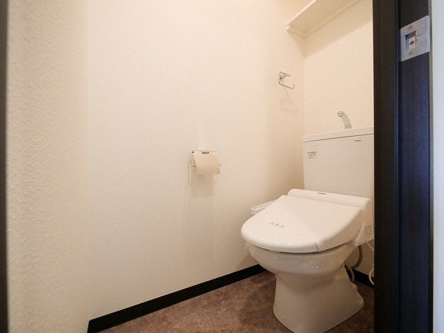 トイレ　ゆったりとした空間のトイレです