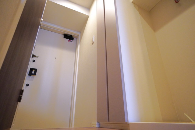 玄関　※写真は同タイプ住戸です。