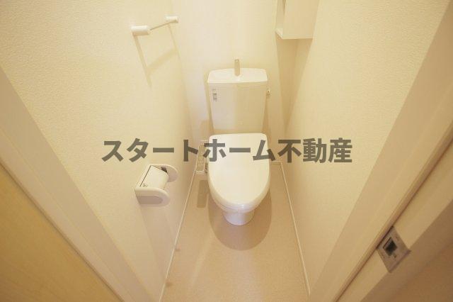 トイレ　落ち着いたトイレです