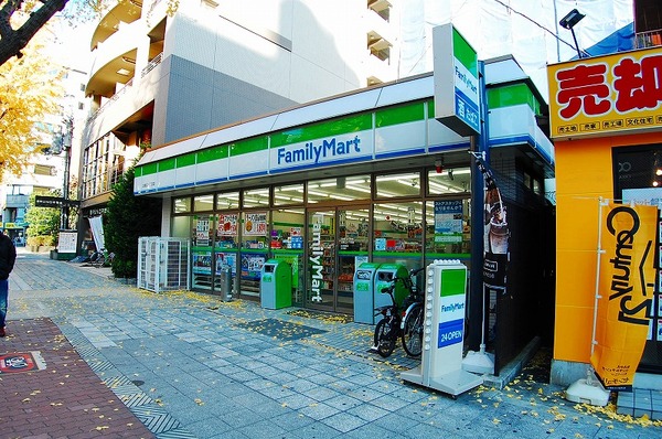 コンビニ　ファミリーマート地下鉄大正駅前店（コンビニ）まで306m
