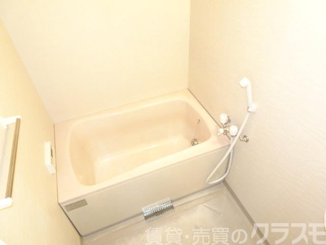 バス・シャワールーム　追い焚き機能付きバス♪