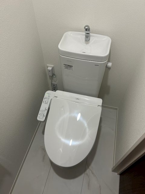 トイレ　トイレ