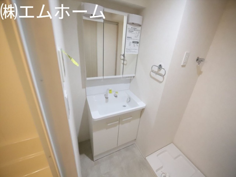 洗面設備　脱衣所　独立洗面化粧台