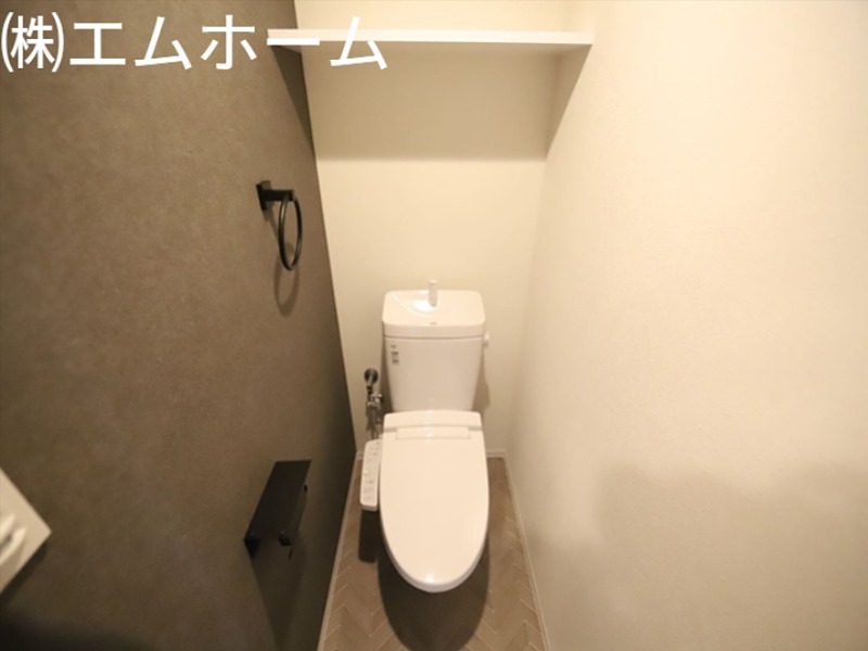 トイレ　温水洗浄便座付トイレ