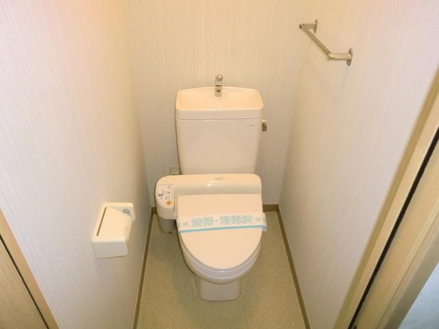 トイレ　★ウォシュレット付のトイレです★