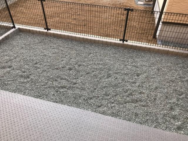バルコニー　専用庭