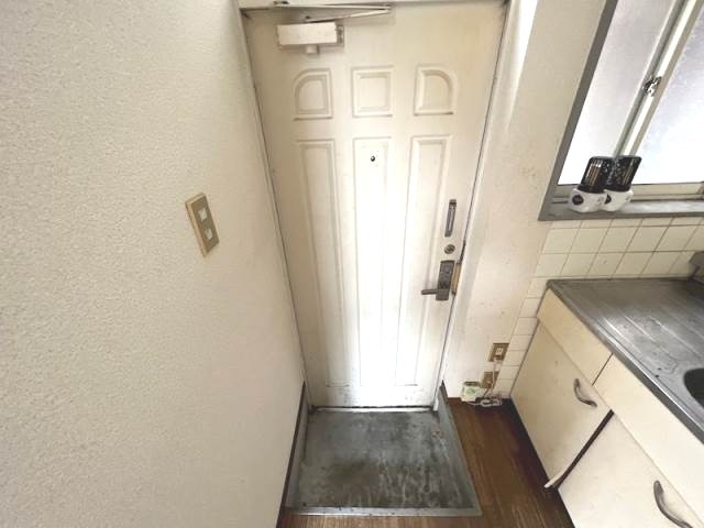 玄関　※他号室イメージ