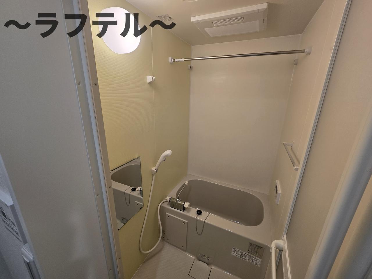バス・シャワールーム　同メーカー施工　別部屋イメージ写真