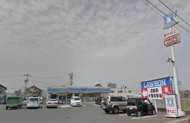 コンビニ　ローソン高松中央インター（コンビニ）まで215m