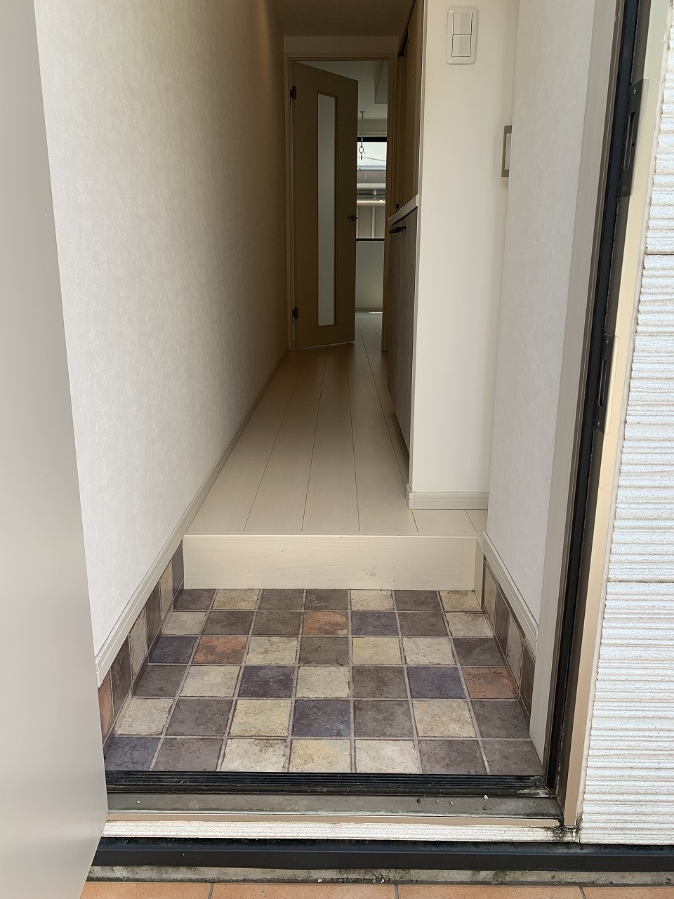玄関　別部屋写真