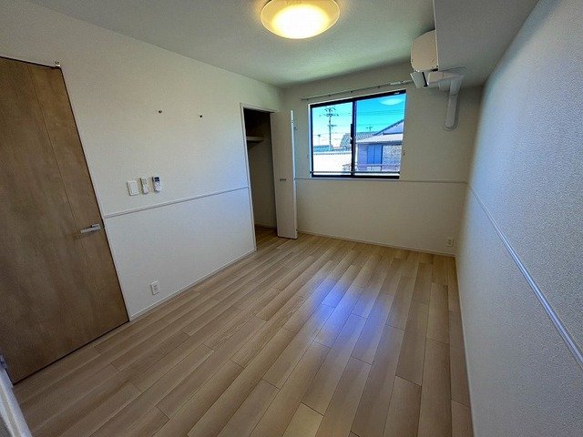 その他部屋・スペース　明るい色調の室内です