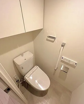 トイレ　※別部屋の参考写真です。