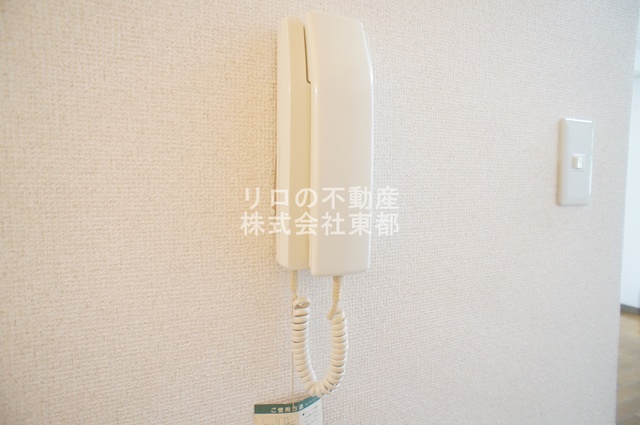 セキュリティ　来客時に便利なインターホン付です☆