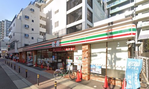 コンビニ　セブン-イレブン 神戸中央区役所北店（コンビニ）まで56m