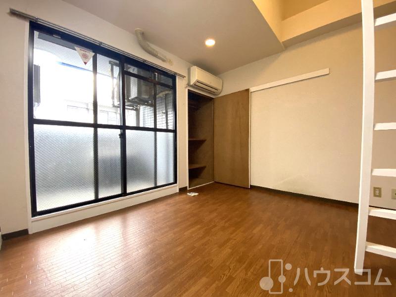 居室・リビング　天井が高く感じます。