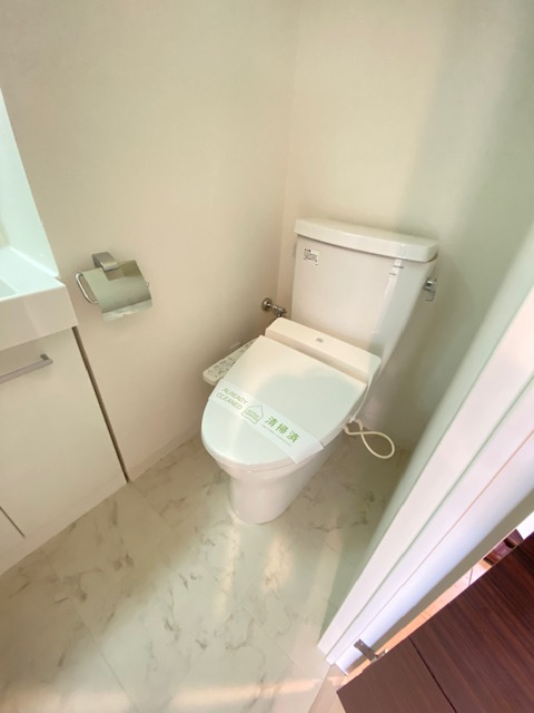 トイレ　別部屋参考写真