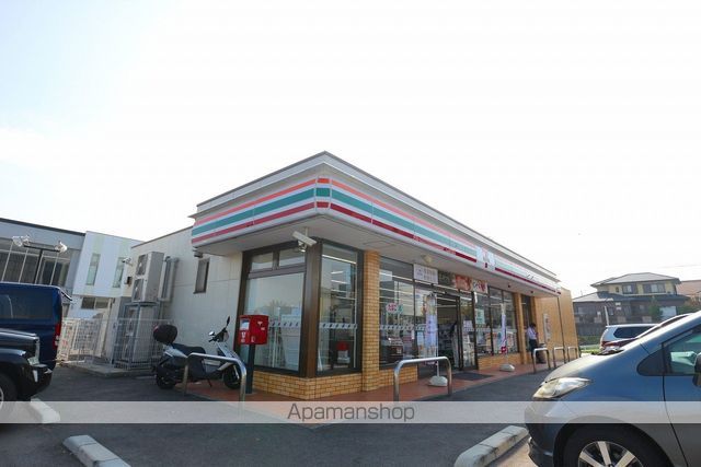 コンビニ　セブンイレブン（コンビニ）まで1078m