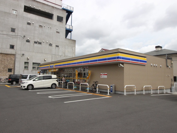 コンビニ　ミニストップ門真上野口店（コンビニ）まで500m