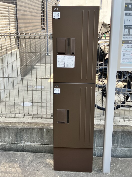 エントランス　宅配ボックス