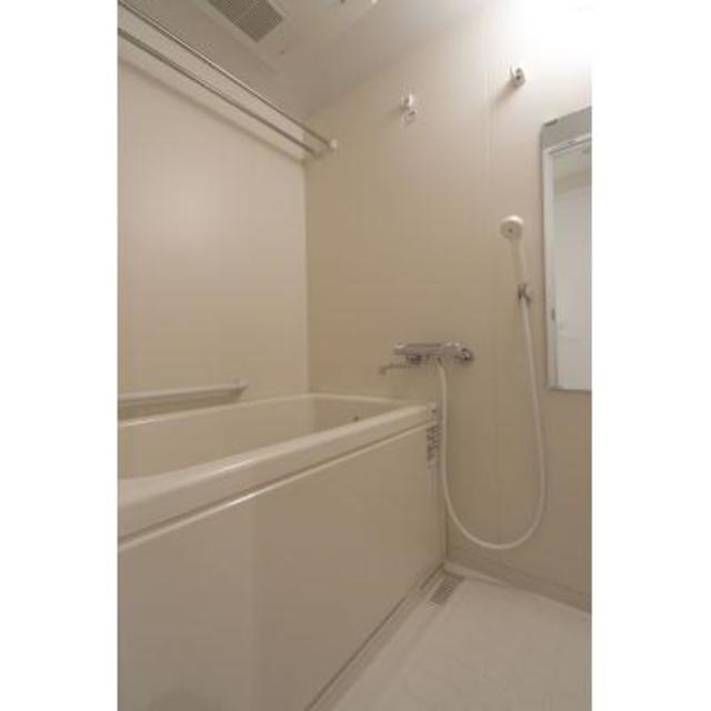 バス・シャワールーム　※写真は同タイプ住戸です。