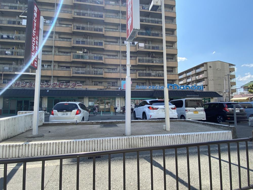 スーパー　万代 阪神SC店（スーパー）まで713m